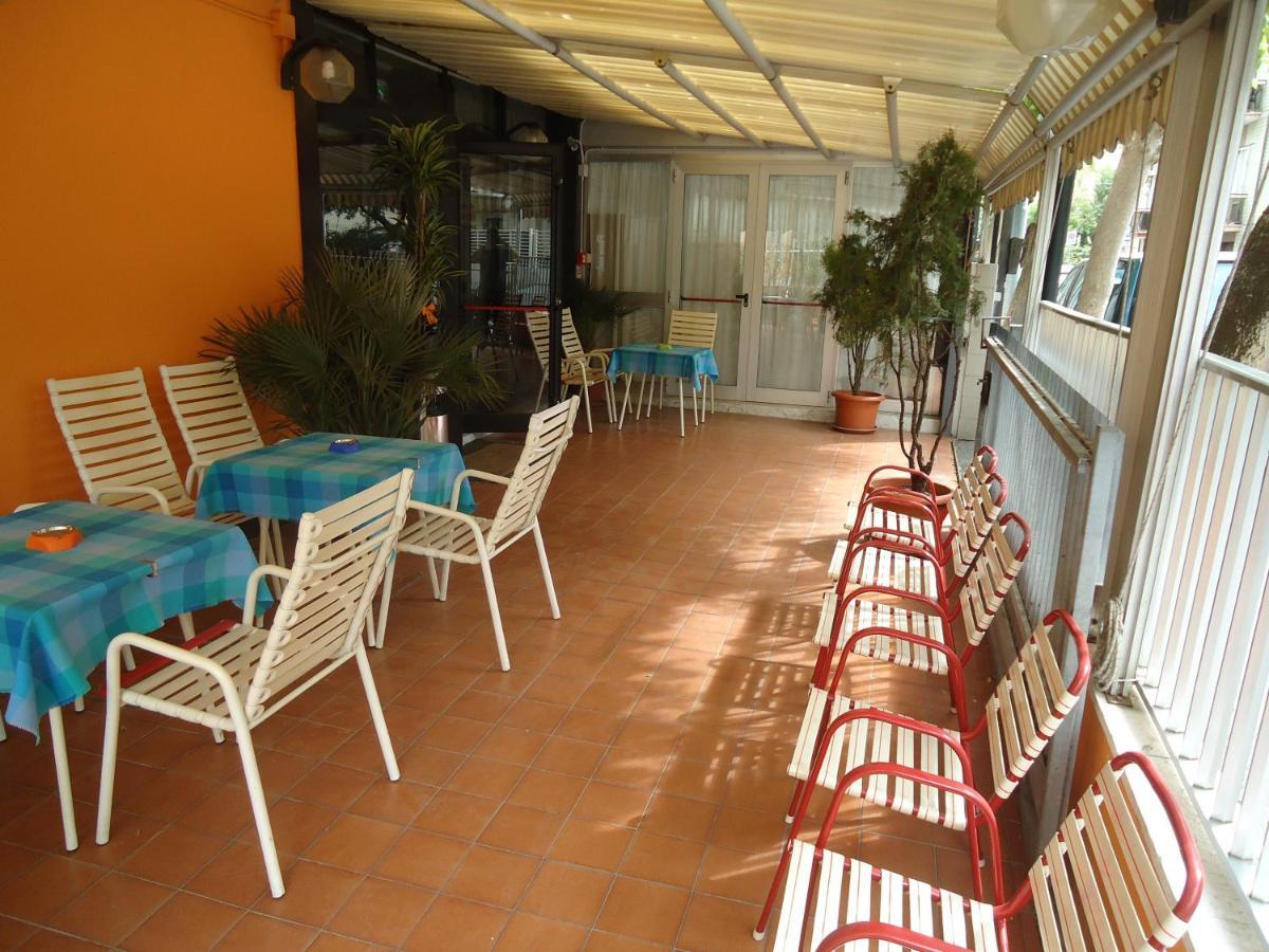 Hotel Castellani Rimini Zewnętrze zdjęcie